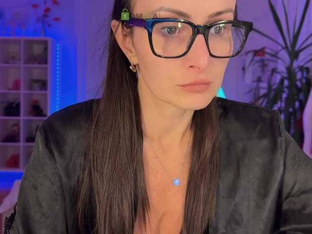 -AnnaMaria-'s BongaCams show and profile