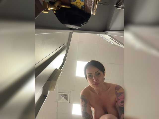 -AnnaMaria- from BongaCams