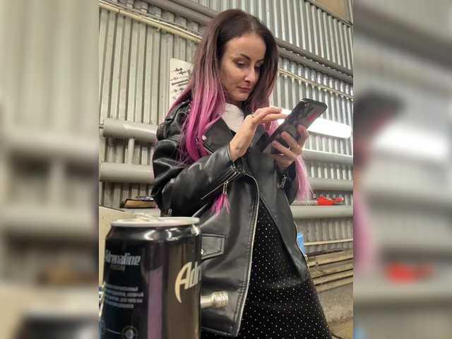 -AnnaMaria-'s BongaCams show and profile