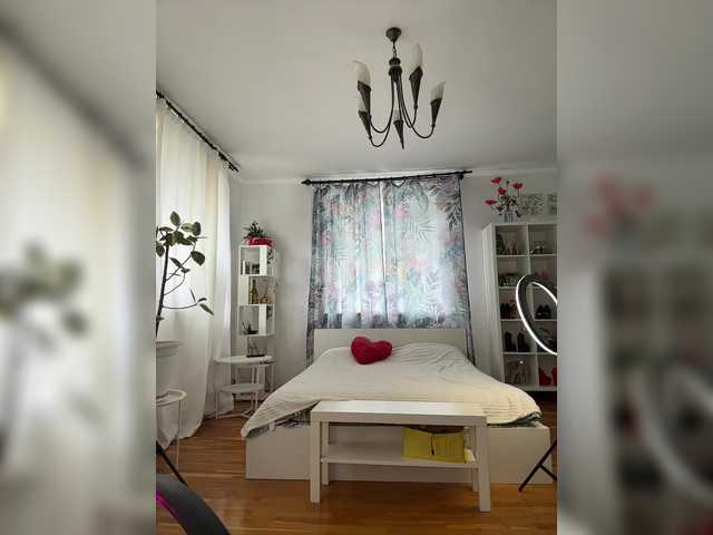  -AnnaMaria- chat room