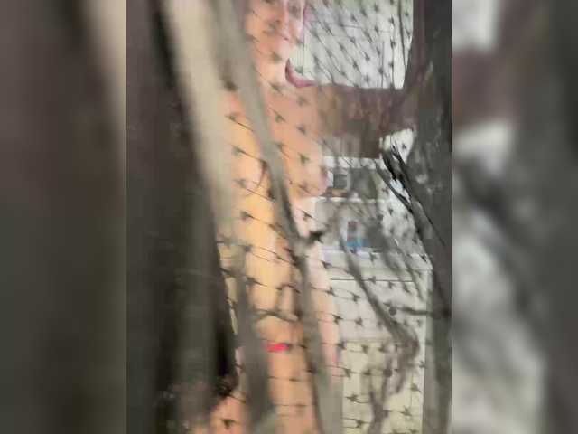 -AnnaMaria-'s BongaCams show and profile