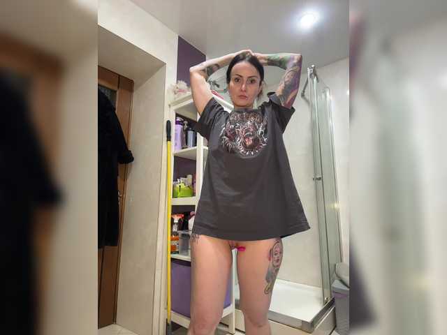 -AnnaMaria- live on cam