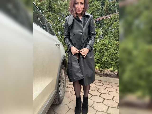 -AnnaMaria-'s BongaCams show and profile