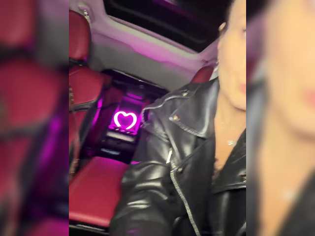 -AnnaMaria-'s BongaCams show and profile