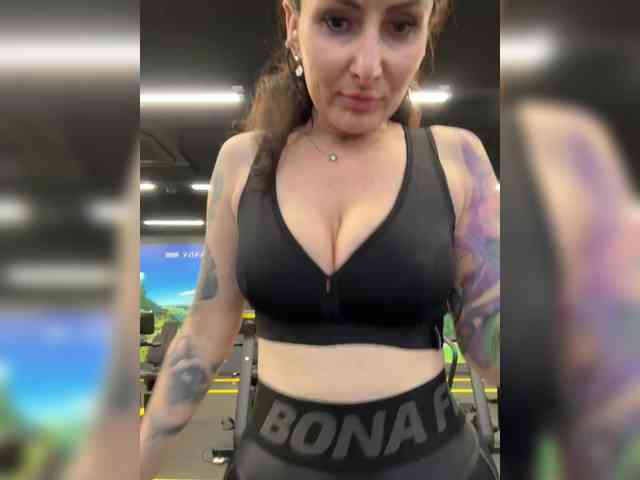 -AnnaMaria-'s webcam live show