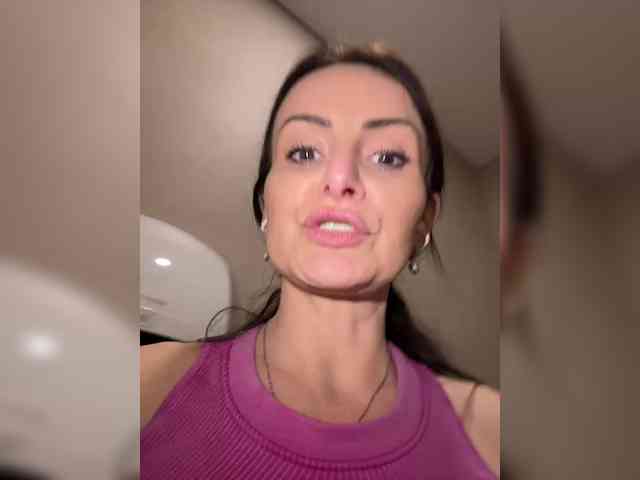 -AnnaMaria-'s webcam live show
