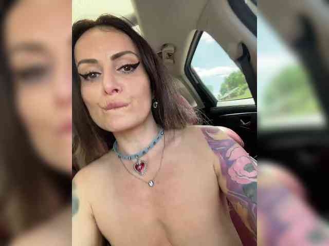 live sex chat -AnnaMaria-