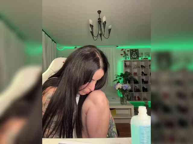 -AnnaMaria- Live Webcam on BongaCams