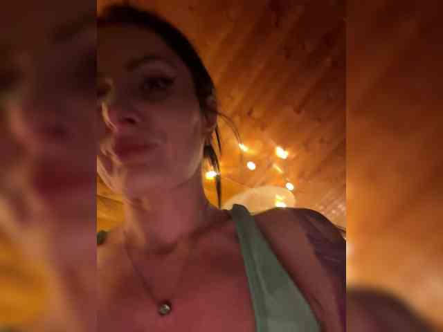 sexy chat room -AnnaMaria-