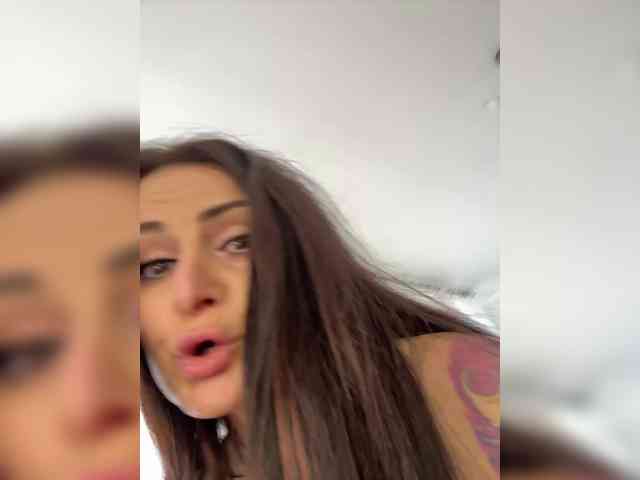 video cam chat -AnnaMaria-
