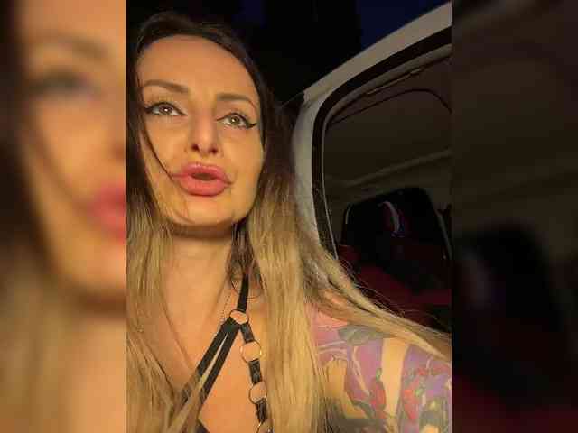 _FuckMeNow_ webcam