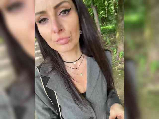Модель: _AHHA_