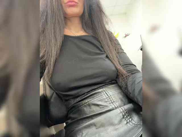 -AnnaMaria- Live Webcam on BongaCams