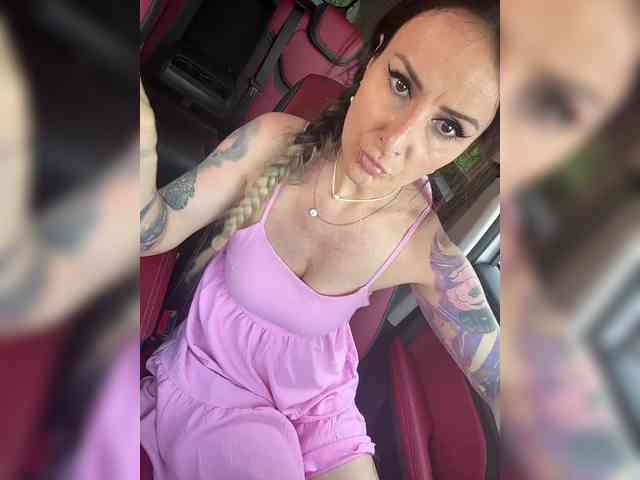 _FuckMeNow_ webcam