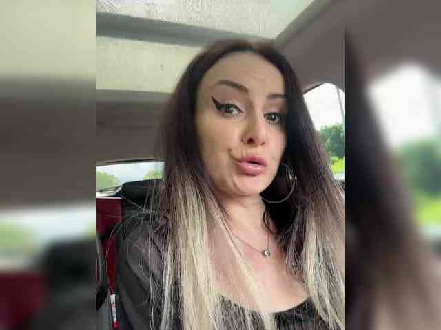 free random chat -AnnaMaria-