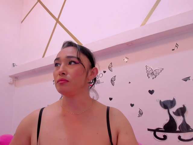 charlotte-111's BongaCams show and profile