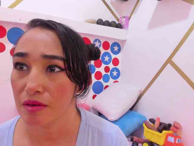 charlotte-111 webcam