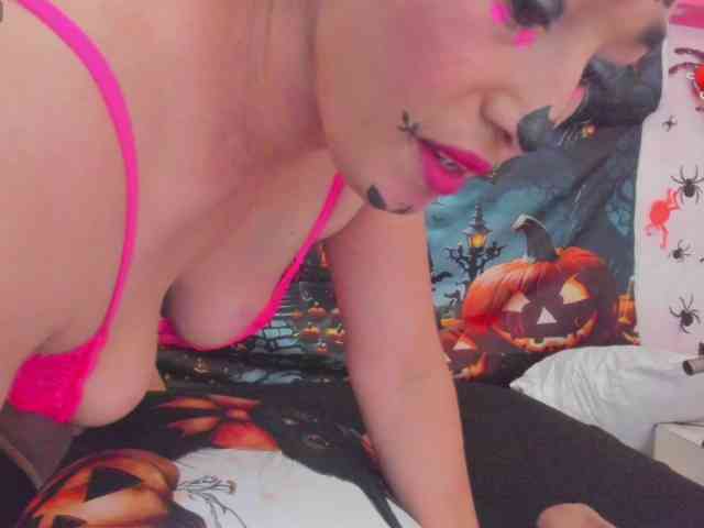 charlotte-111 webcam