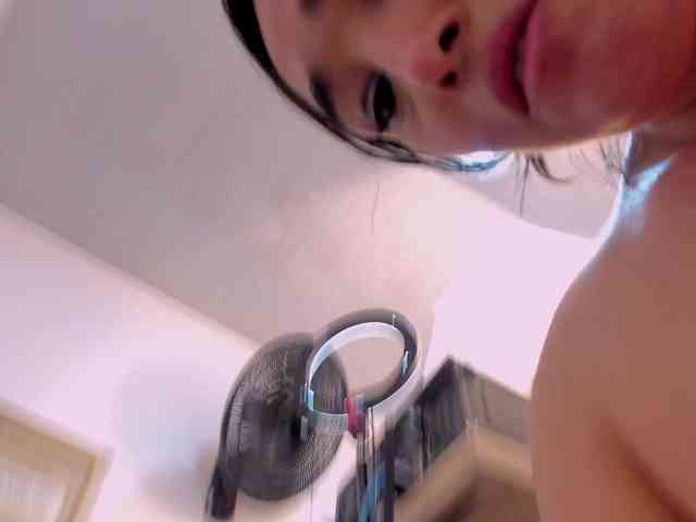 charlotte-111 webcam