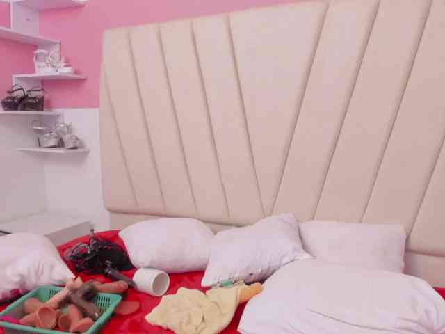 charlotte-111 webcam