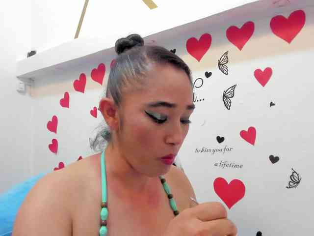 charlotte-111 webcam