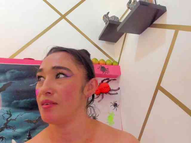 charlotte-111 webcam