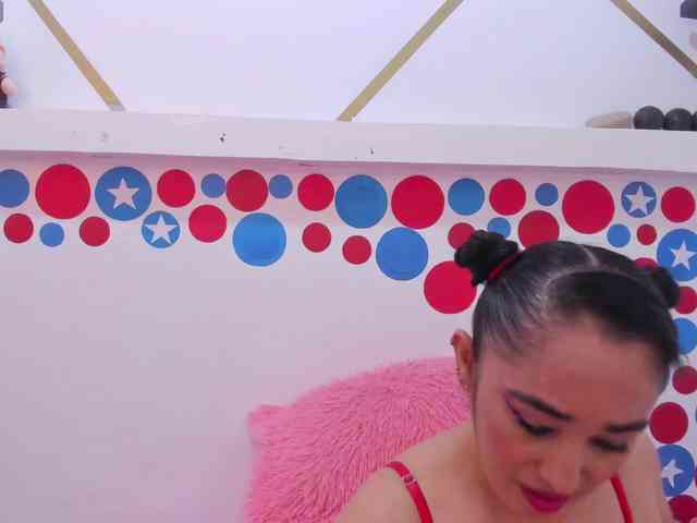charlotte-111 webcam