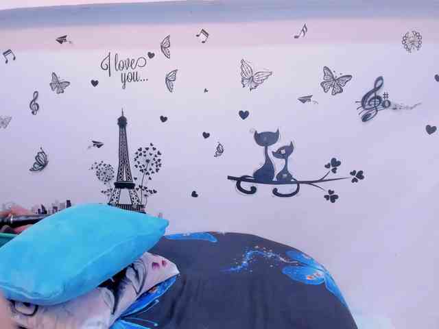 charlotte-111 webcam