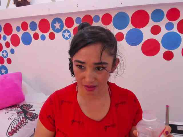charlotte-111 webcam