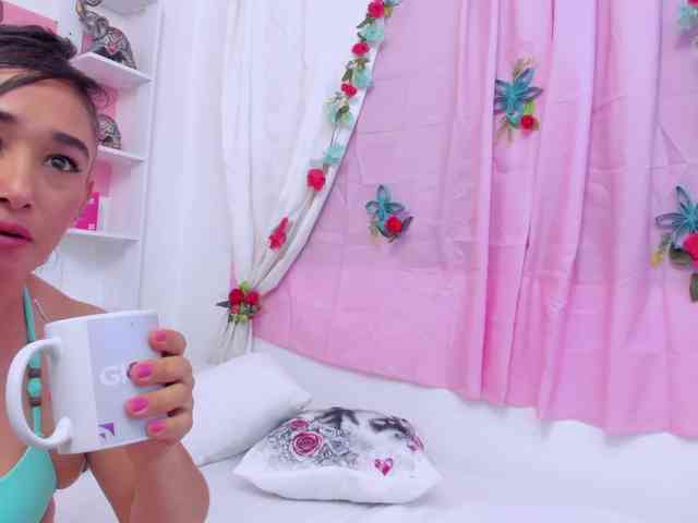 charlotte-111 webcam