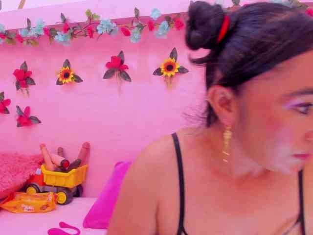 charlotte-111 webcam