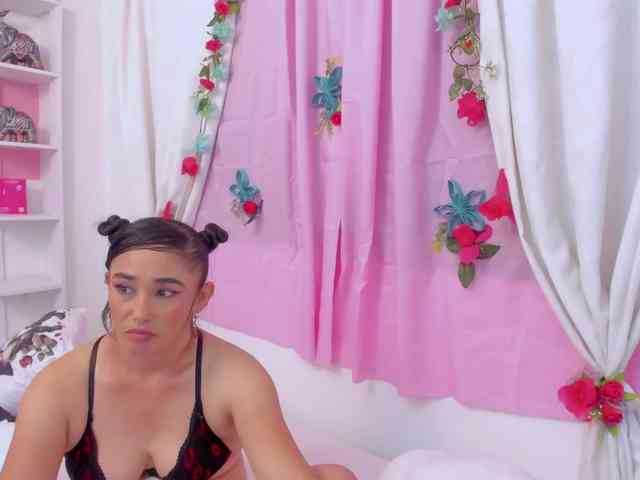 charlotte-111 webcam