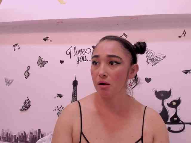 charlotte-111 webcam