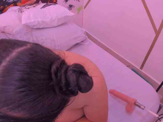 charlotte-111 webcam