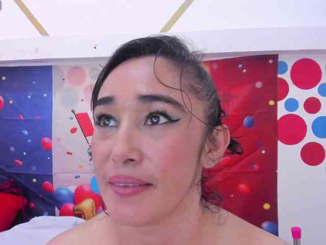 charlotte-111 webcam
