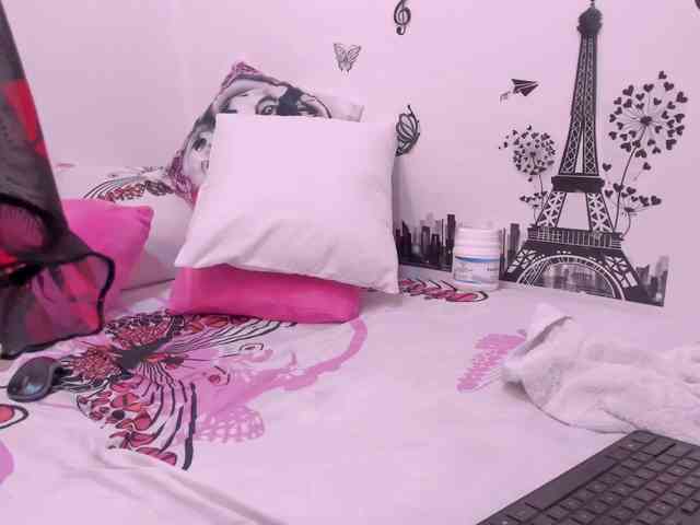 charlotte-111 webcam