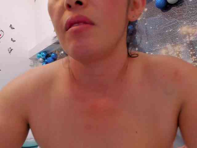 charlotte-111 webcam