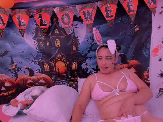charlotte-111 webcam
