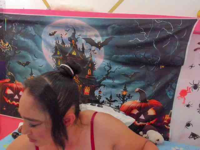 charlotte-111 webcam