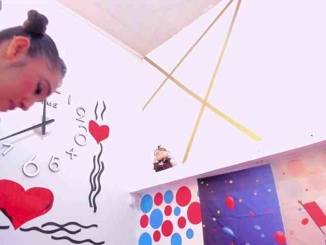 charlotte-111 Live Webcam on BongaCams