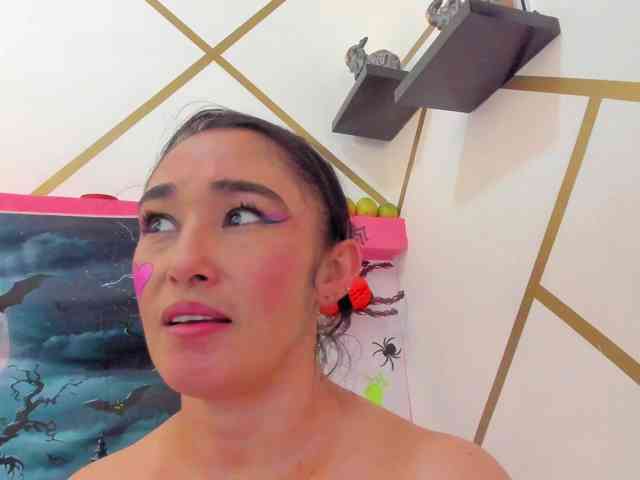 charlotte-111 webcam