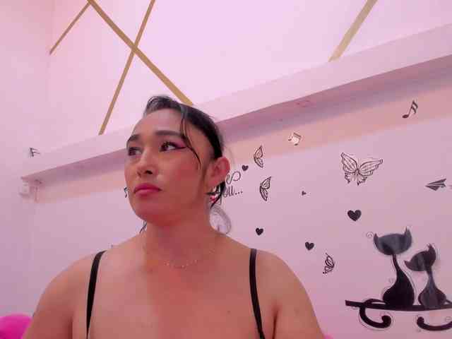 charlotte-111 webcam