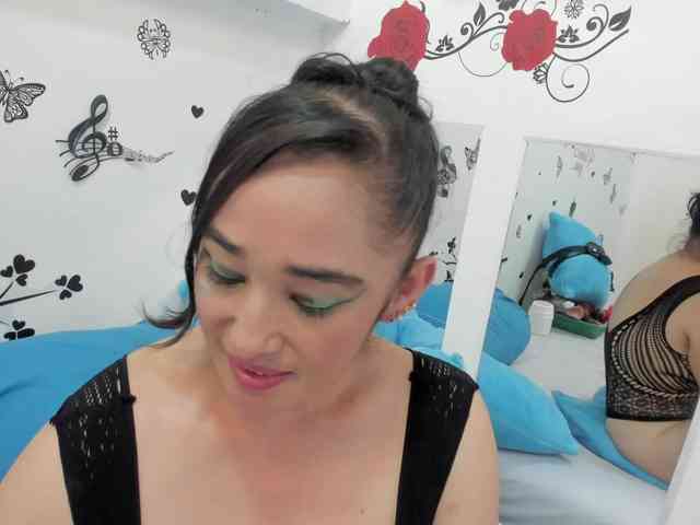 charlotte-111 webcam