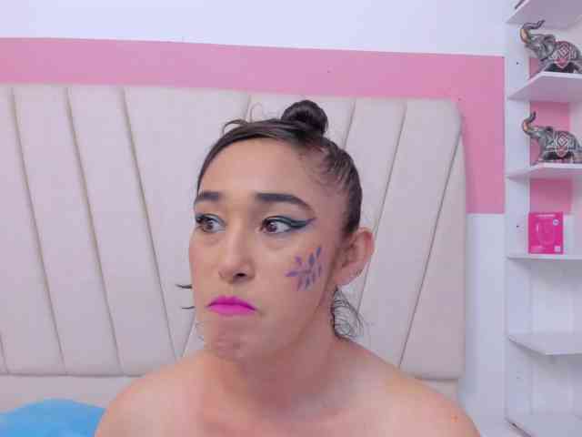 charlotte-111 webcam