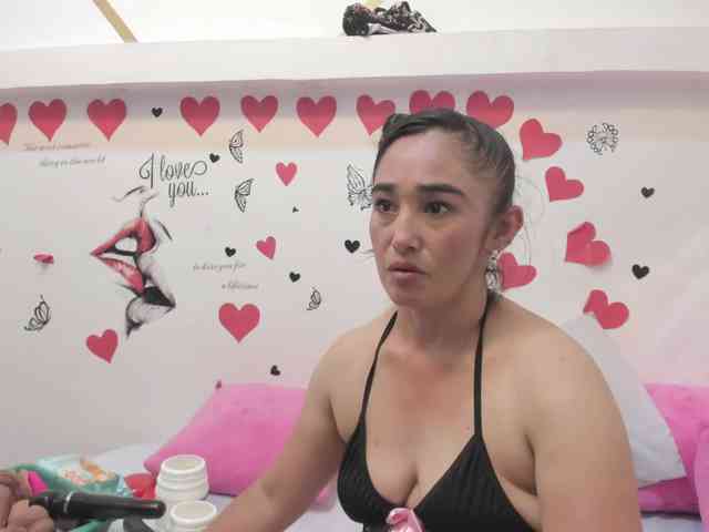 charlotte-111 webcam