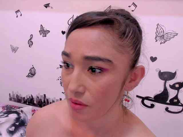 charlotte-111 charlotte-111