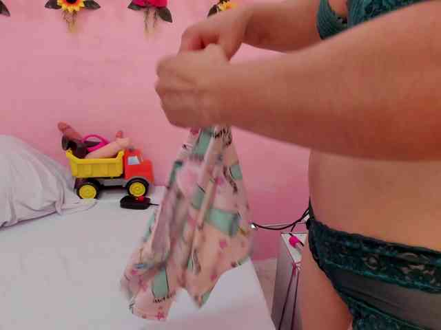 charlotte-111 webcam