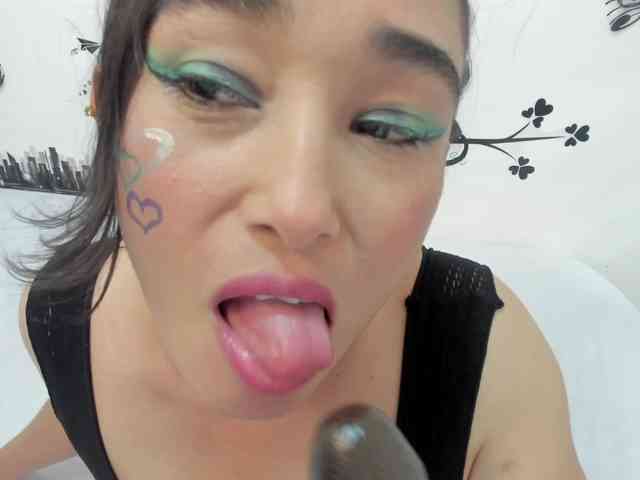 charlotte-111 webcam