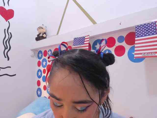 charlotte-111 webcam
