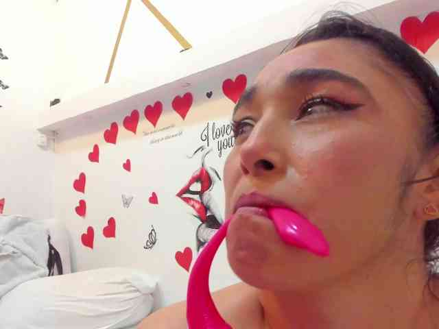 charlotte-111 webcam